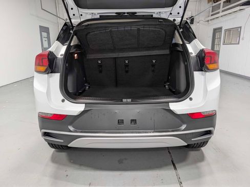 Certified 2024 Buick Encore GX Preferred image 37