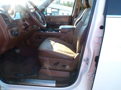 Used 2024 RAM 3500 Limited image 13