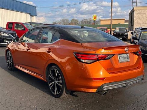 Used 2022 Nissan Sentra SR w/ SR Premium Package image 5