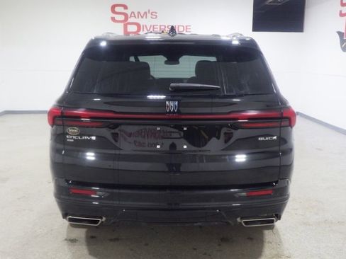 Used 2025 Buick Enclave Sport Touring w/ Power Package image 3