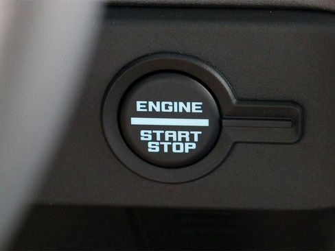 New 2025 Ford Bronco Badlands image 12