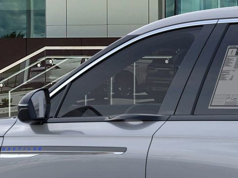 New 2026 Lincoln Nautilus Premier image 20