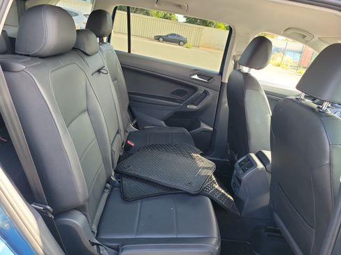 Used 2020 Volkswagen Tiguan SE FWD image 21