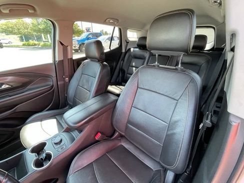 Used 2021 GMC Terrain SLT AWD/4WD image 17