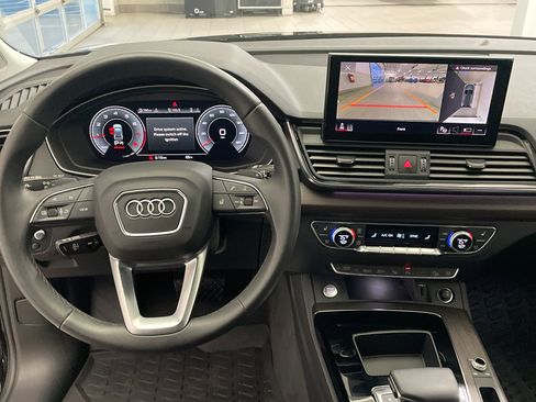 Used 2023 Audi Q5 2.0T Prestige w/ Prestige Package image 13