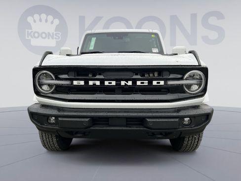 New 2025 Ford Bronco Outer Banks image 11