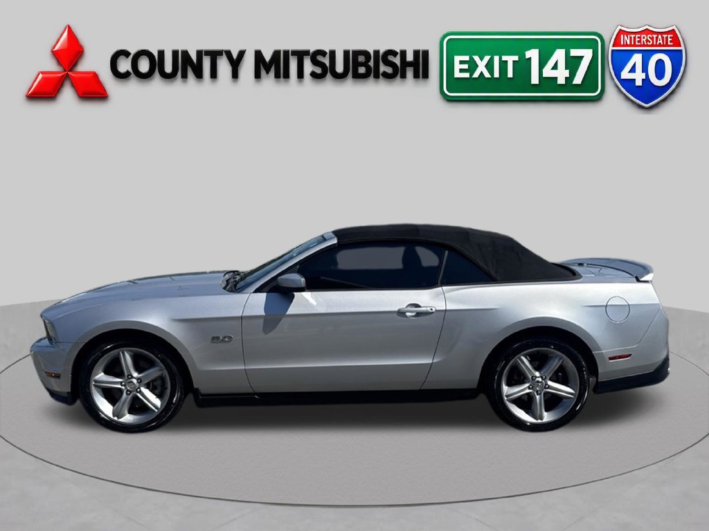 Used 2012 Ford Mustang GT Premium w/ Electronics Pkg RWD image 3