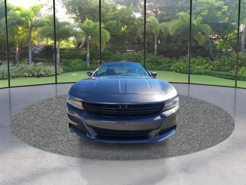Used 2022 Dodge Charger SXT RWD image 7