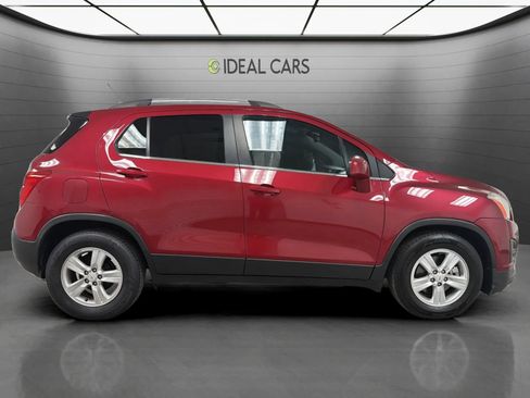 Used 2015 Chevrolet Trax LT w/ LT Plus Package FWD image 4