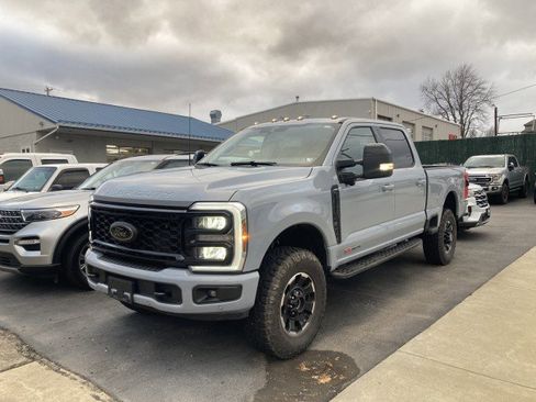 Used 2025 Ford F350 Lariat w/ Lariat Ultimate Package image 1