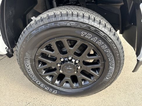 New 2025 RAM 2500 Limited image 14