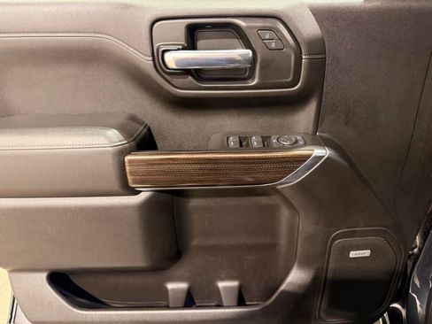 Used 2021 Chevrolet Silverado 1500 LT Trail Boss w/ Convenience Package II image 14