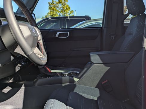 New 2025 Ford Bronco Heritage Edition image 37