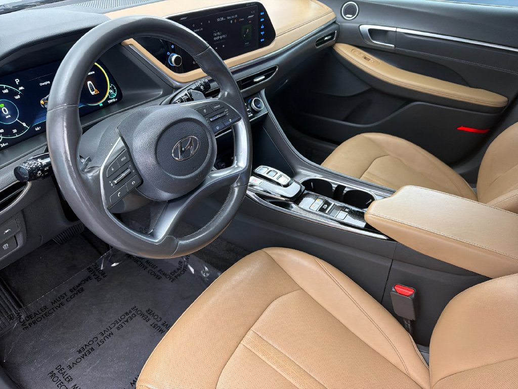 Used 2023 Hyundai Sonata Limited w/ Cargo Package FWD image 9