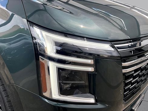 New 2026 Nissan Armada Platinum AWD/4WD image 18