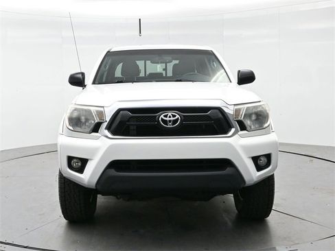 Used 2012 Toyota Tacoma PreRunner image 2