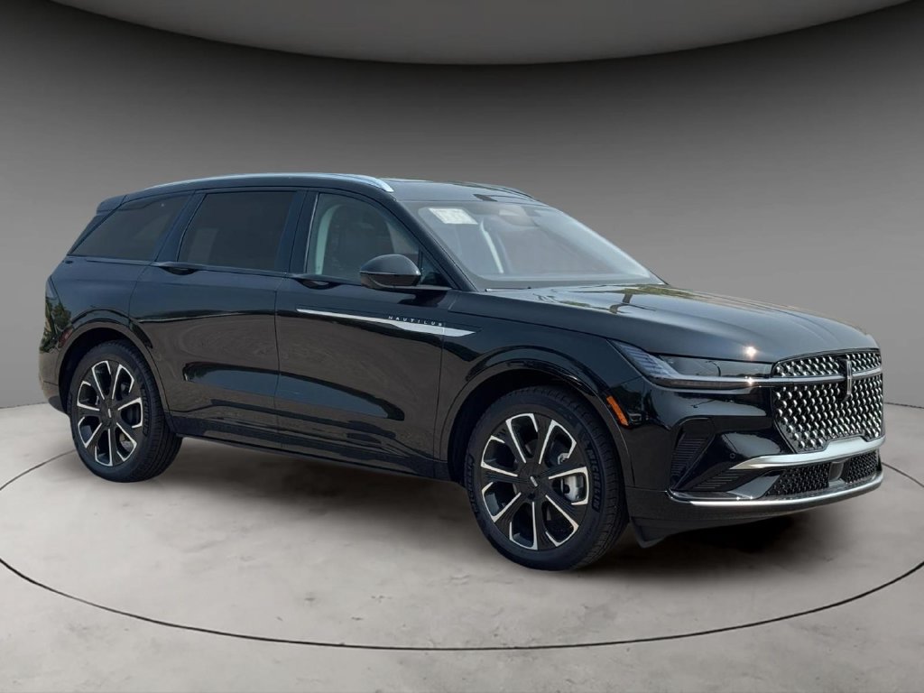 New 2026 Lincoln Nautilus Reserve AWD/4WD image 3