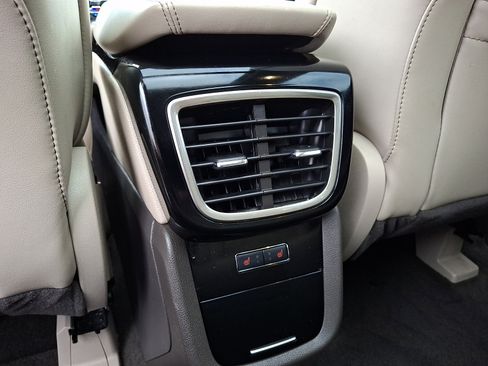 Certified 2023 Lincoln Nautilus Reserve AWD/4WD image 11
