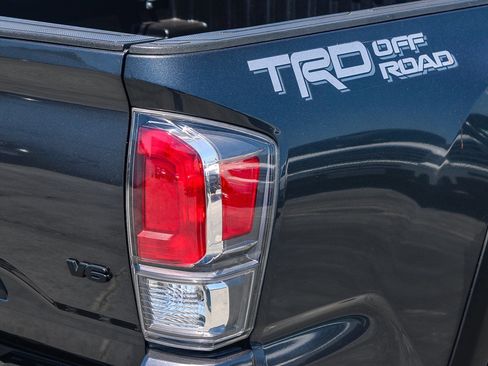 Certified 2021 Toyota Tacoma TRD Off-Road w/ Technology Package RWD image 10