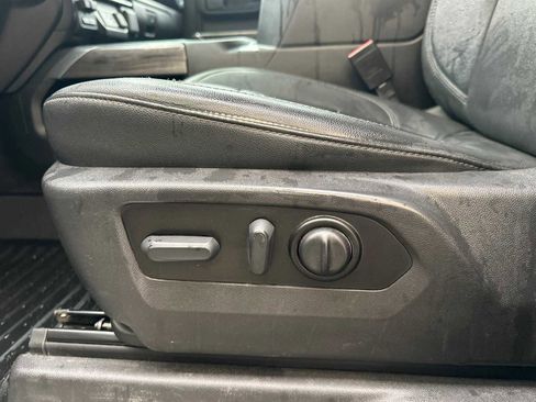 Certified 2022 Chevrolet Silverado 2500 LTZ w/ LTZ Plus Package image 11