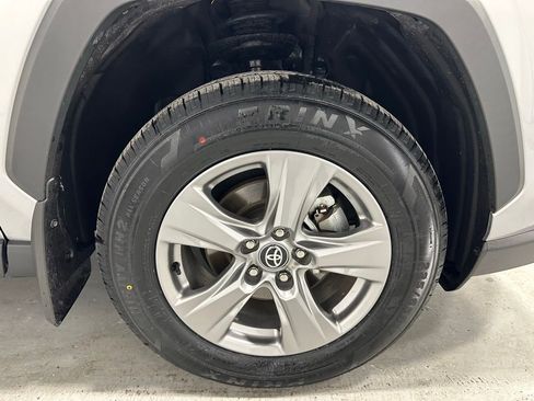Used 2025 Toyota RAV4 XLE image 60