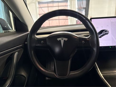 Used 2018 Tesla Model 3 Long Range RWD image 19