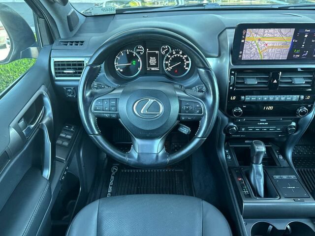 Used 2022 Lexus GX 460 w/ Black Line Special Edition AWD/4WD image 16