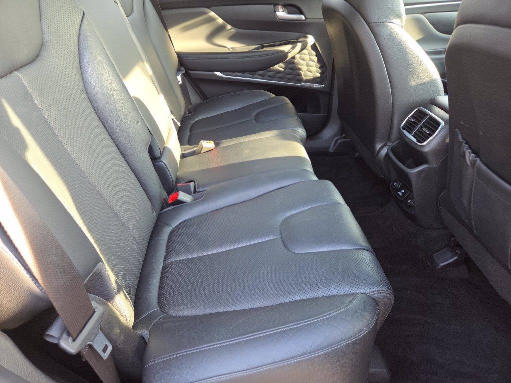 Used 2020 Hyundai Santa Fe Limited AWD/4WD image 29