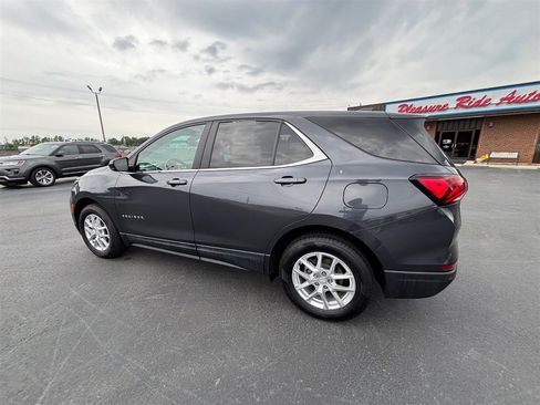 Used 2022 Chevrolet Equinox LT AWD/4WD image 3