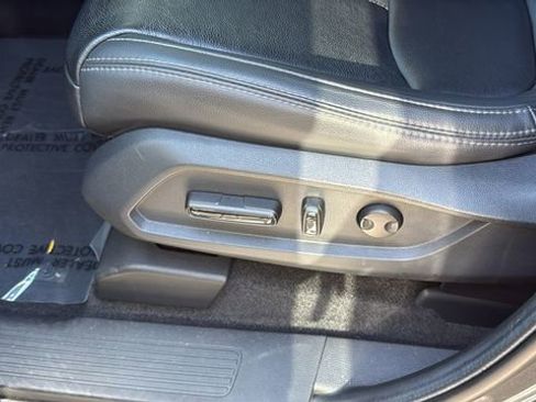 Used 2024 Honda Pilot EX-L image 15