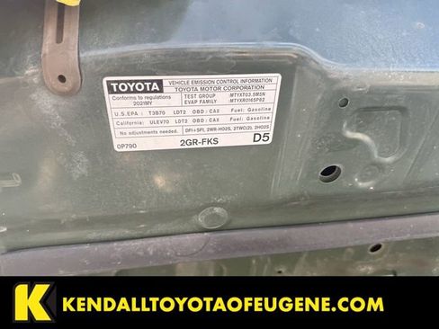 Used 2021 Toyota Tacoma TRD Sport AWD/4WD image 4