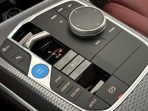 Used 2025 BMW i4 eDrive40 w/ Premium Package image 21