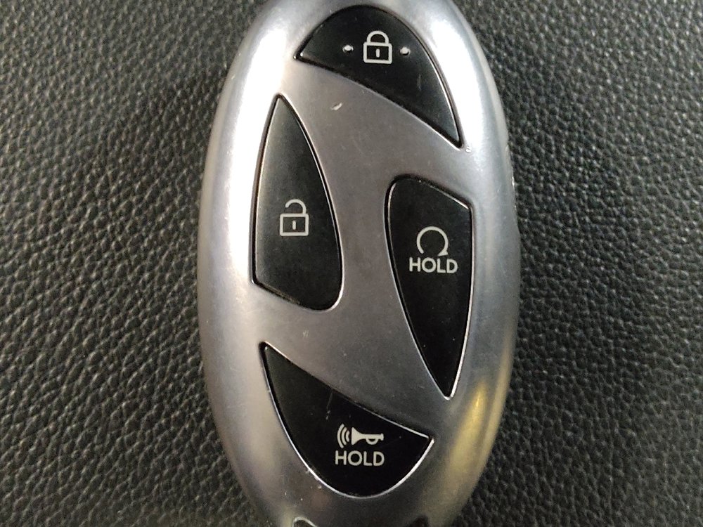 Used 2025 Hyundai Elantra SEL FWD image 32