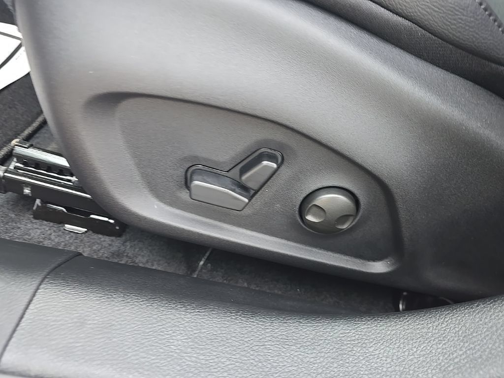 New 2026 Jeep Compass Limited AWD/4WD image 16