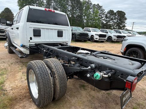 New 2026 RAM 5500 Tradesman w/ Chrome Appearance Group AWD/4WD image 10