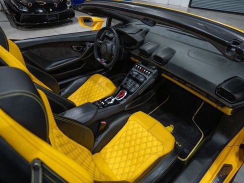 Used 2016 Lamborghini Huracan LP 610-4 image 30