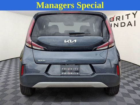 Used 2024 Kia Soul LX w/ Option Group 015 FWD image 5