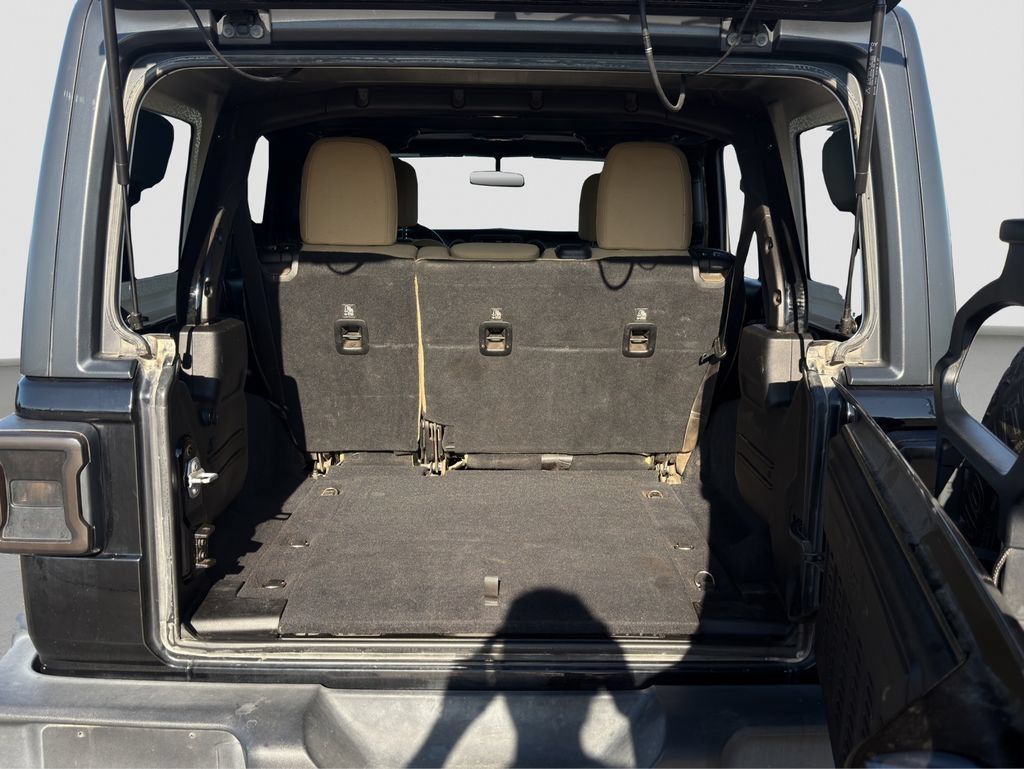 Used 2018 Jeep Wrangler Unlimited Sport S AWD/4WD image 20