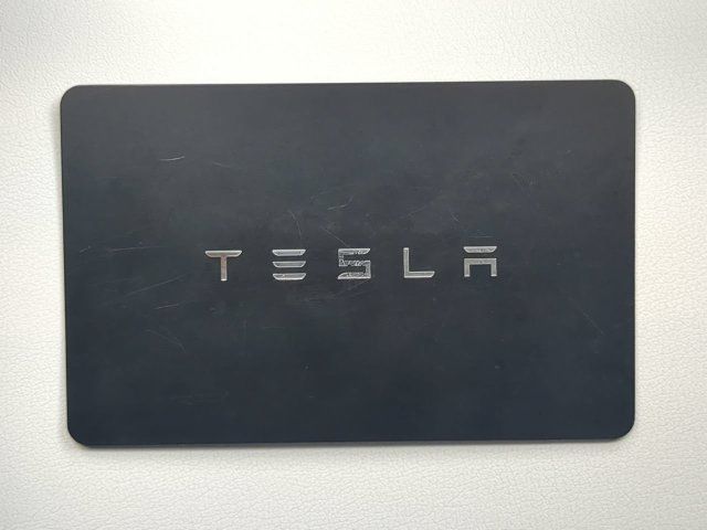 Used 2024 Tesla Model Y Performance AWD/4WD image 32
