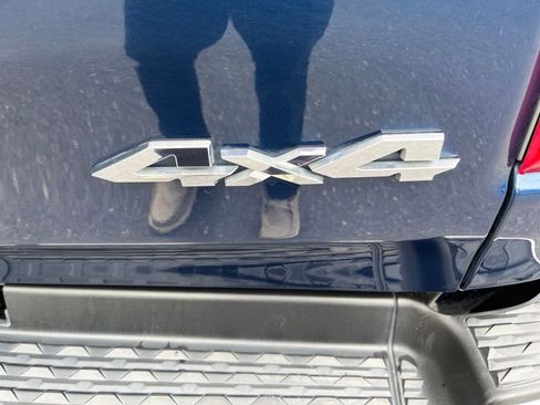 Used 2020 RAM 1500 Laramie AWD/4WD image 15