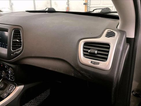 Used 2021 Jeep Compass Latitude w/ Convenience Group AWD/4WD image 15