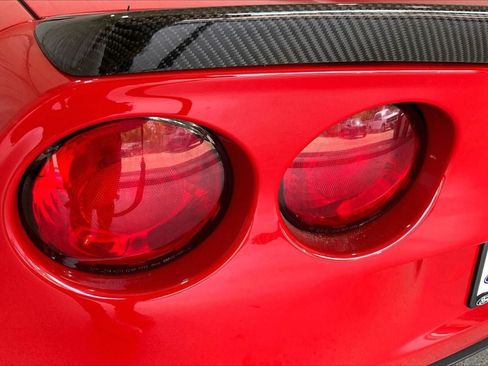 Used 2009 Chevrolet Corvette Z06 w/ Preferred Equipment Group RWD image 13