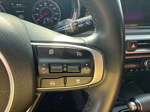 Used 2023 Kia K5 GT-Line image 28