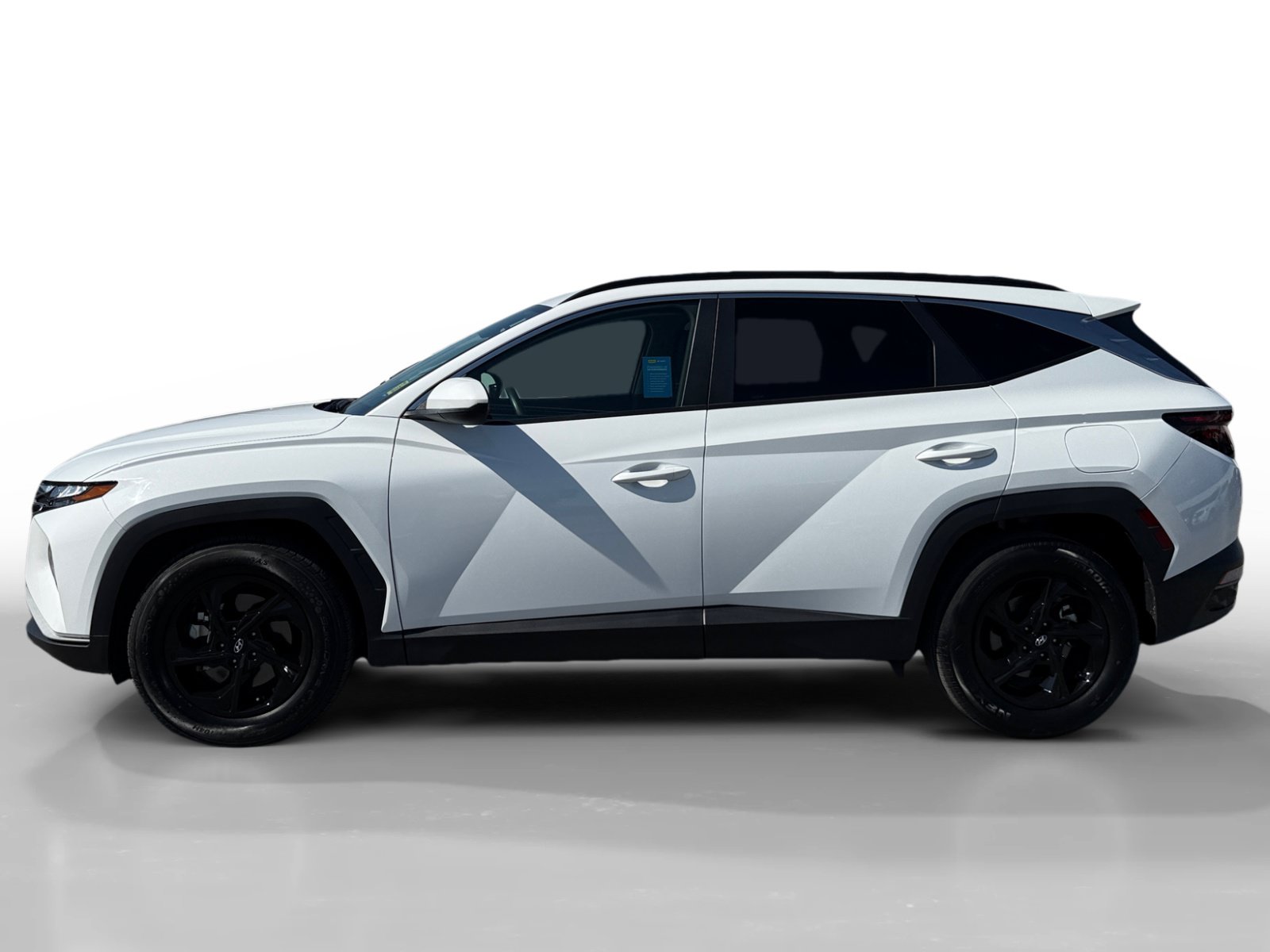Used 2024 Hyundai Tucson SEL FWD image 2
