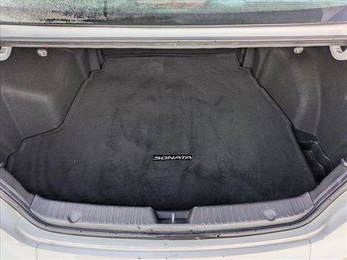 Used 2011 Hyundai Sonata SE w/ Navigation & Sunroof Pkg 4 image 6