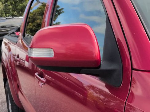 Used 2014 Toyota Tacoma 4x4 Double Cab w/ TRD Sport Package image 12