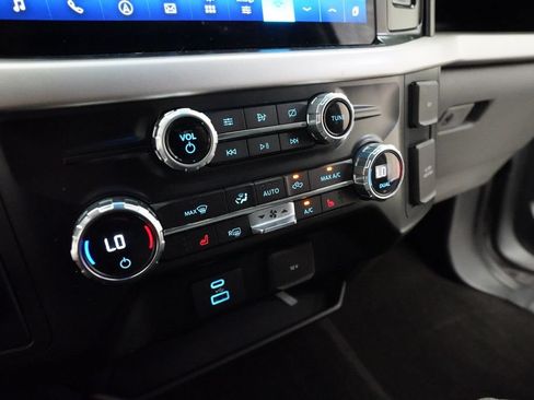 Used 2021 Ford F150 XLT w/ Equipment Group 302A High RWD image 19