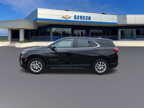 Used 2023 Chevrolet Equinox LT FWD image 2