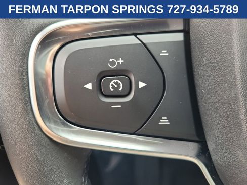 Certified 2024 Volvo XC40 B5 Plus image 32