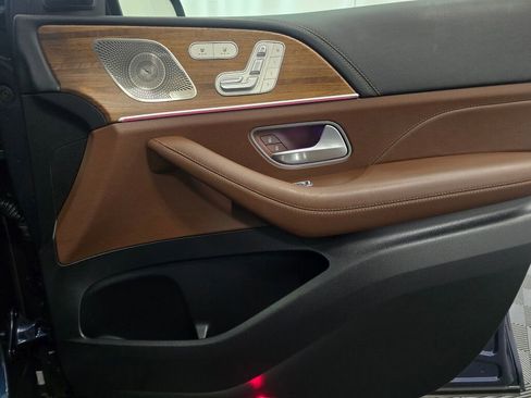 Used 2024 Mercedes-Benz GLE 350 GLE 350 w/ 3rd Row Seat Package image 26